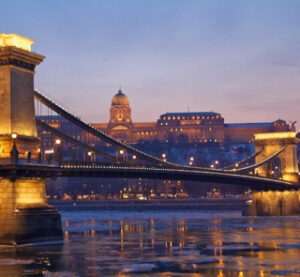 Christmas-Cruise-in-Budapest-at-Winter-on-River-Danube